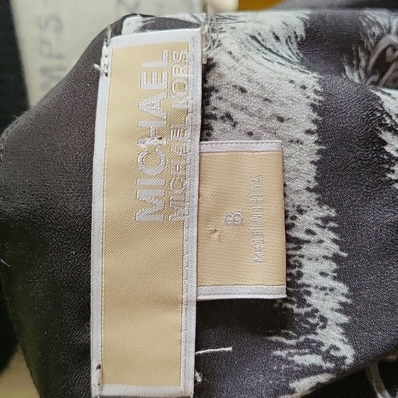 Michael Kors blouse - Picture 5 of 7